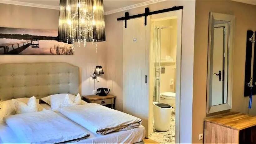 בית מלון כפרי Eifelland