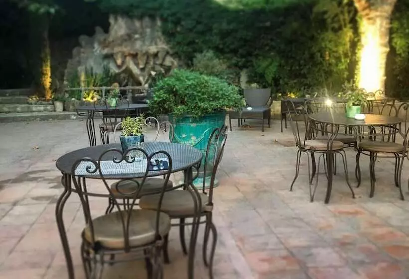 Отель Hôtel Victor