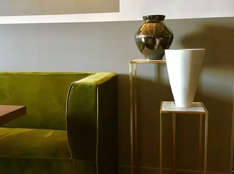 Отель Hôtel Victor