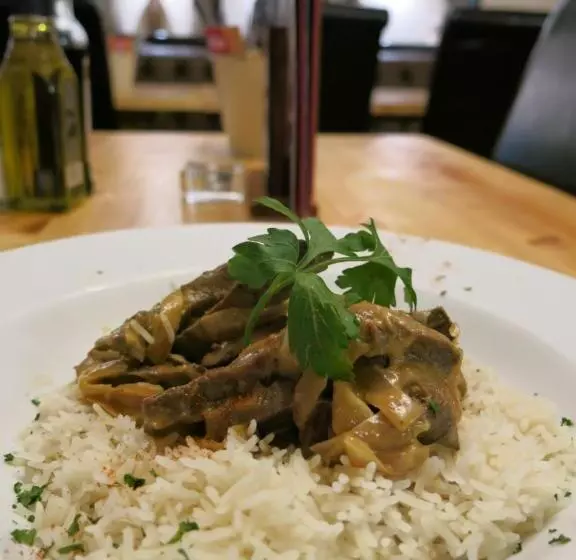 Отель Hunters Lodge Inn