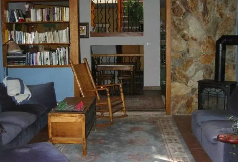 ホテル Inn at Clifftop Lane