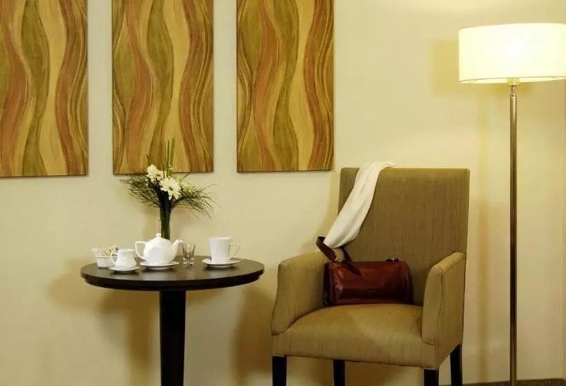 Отель Land Plaza