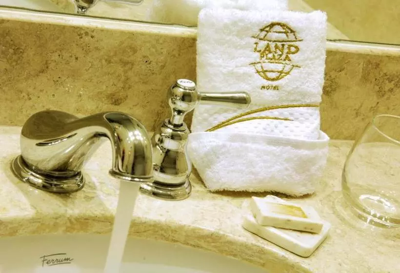 Отель Land Plaza