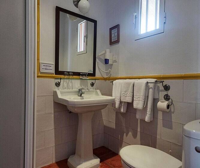 Hotel Madreselva   Grupo Califa