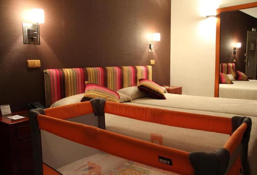 Отель Palacio Dos Olivos