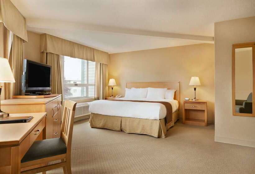 בית מלון כפרי Ramada By Wyndham Nanaimo