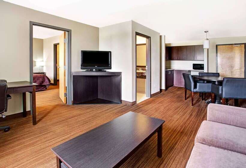 호텔 Super 8 By Wyndham Lachenaie/terrebonne