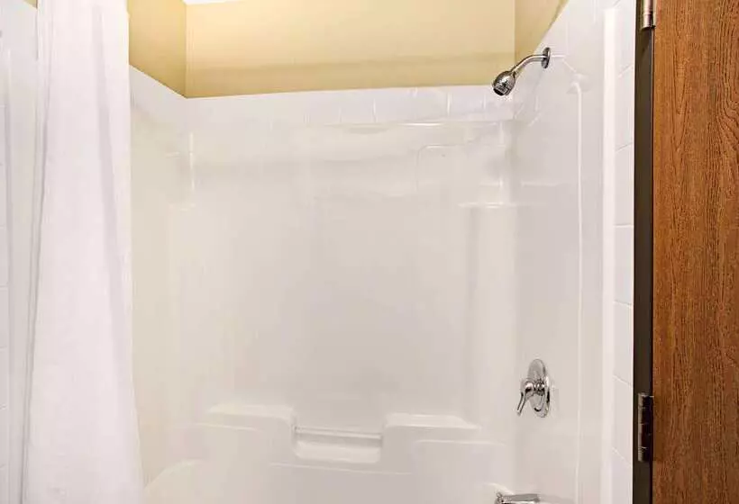 酒店 Super 8 By Wyndham Lachenaie/terrebonne