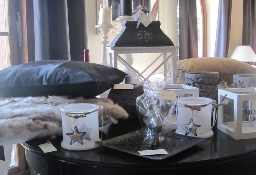 Отель Ten Lande