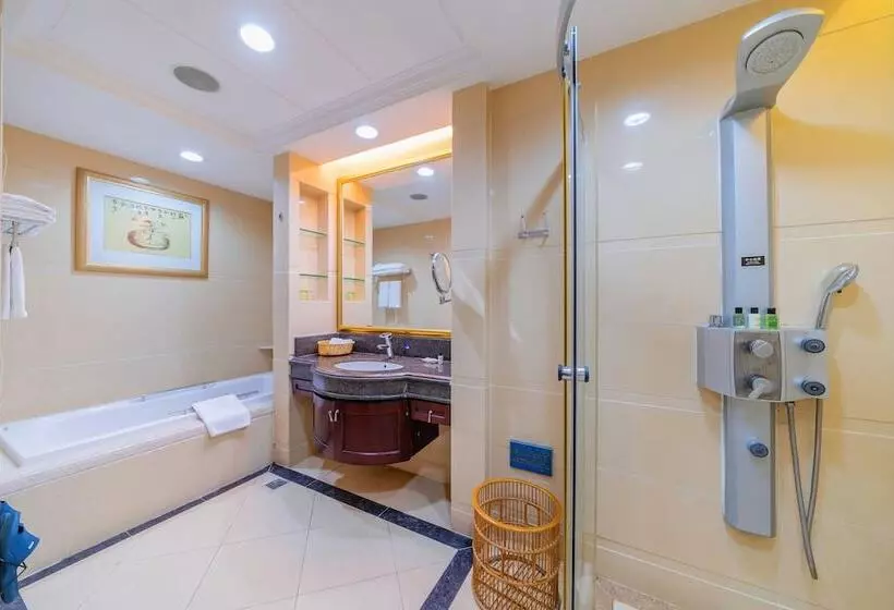 Отель Yang Jiang Country Garden Phoenix