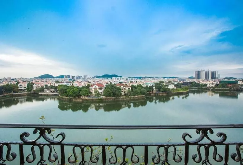 Отель Yang Jiang Country Garden Phoenix