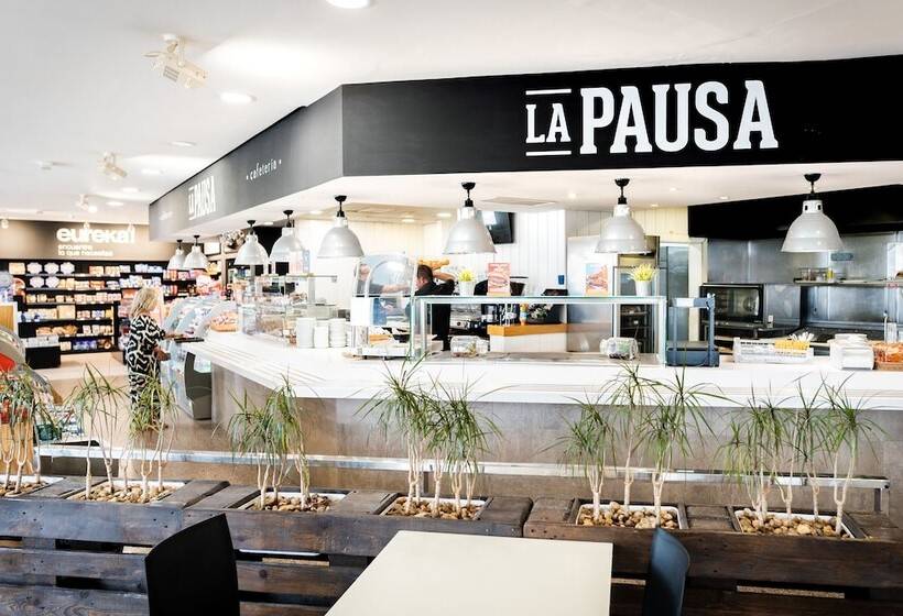 فندق على الطريق As Chucena