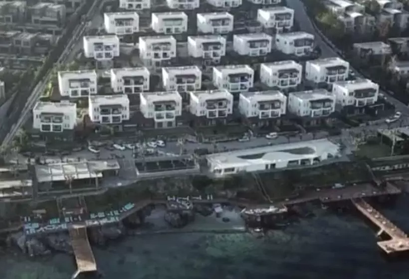 리조트 Aura Residence