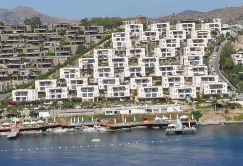 리조트 Aura Residence