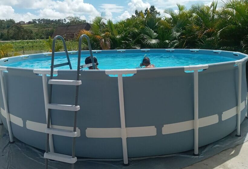 هتل Casa Emilito Y Danay