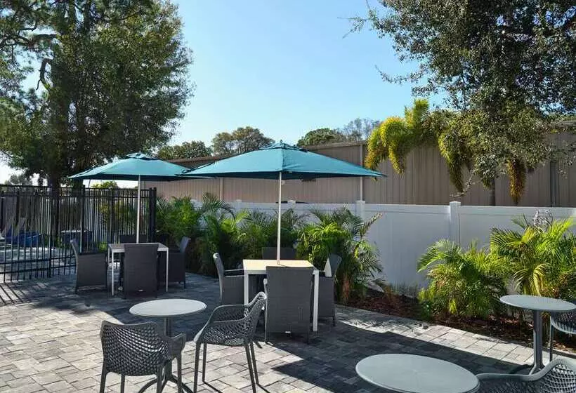 Hotelli Hampton Inn Pinellas Park St. Petersburg, Fl