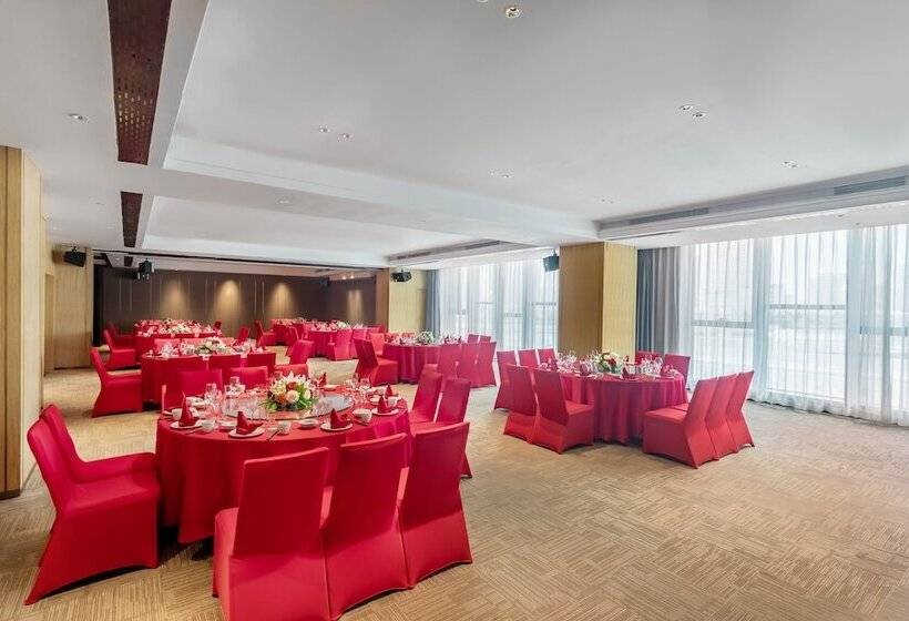 בית מלון כפרי Holiday Inn Xi’an High Tech Zone By Ihg