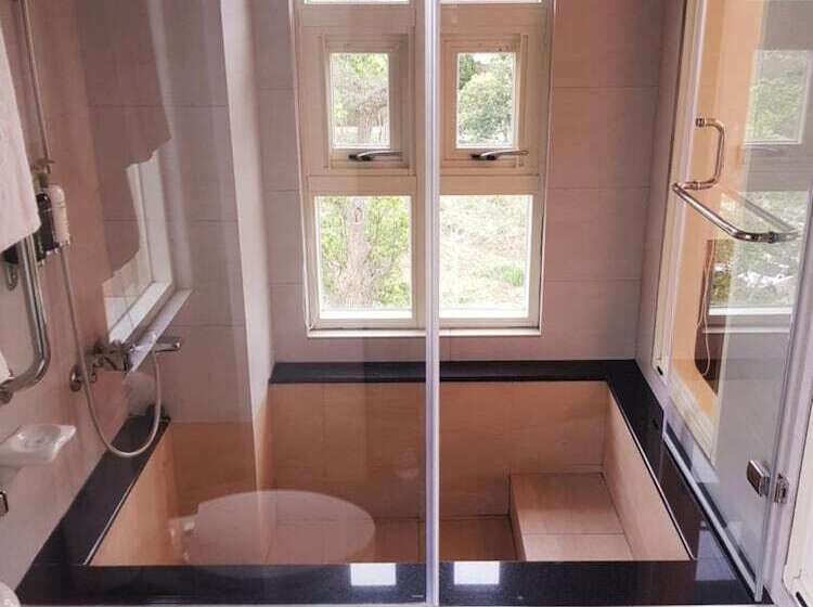 هتل Moonshine B&b