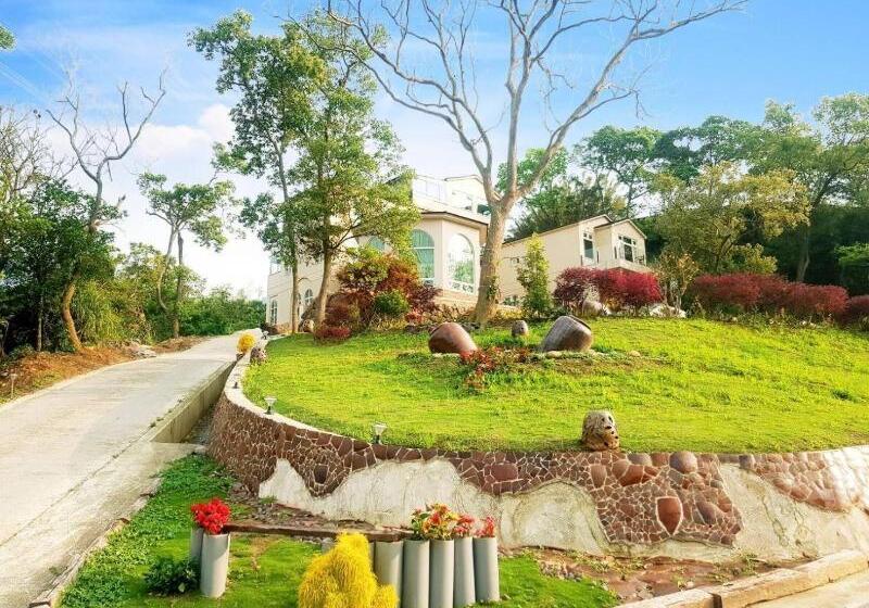 هتل Moonshine B&b