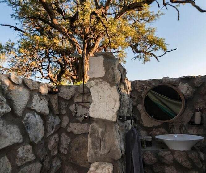 هتل Nkwe Safari Lodge