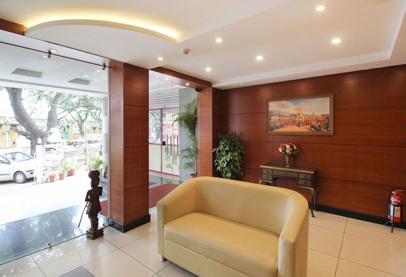 Отель Oyo 14139 Golden Castle