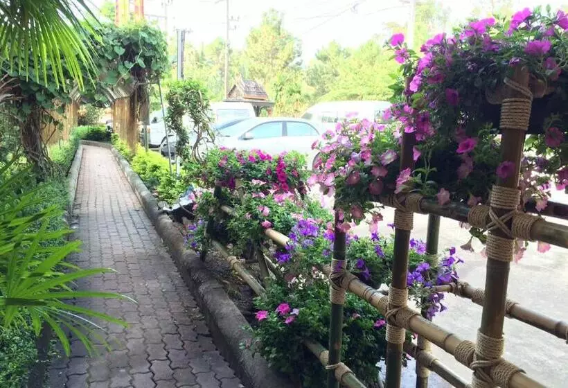 هتل Phurua Bussaba Resort & Spa