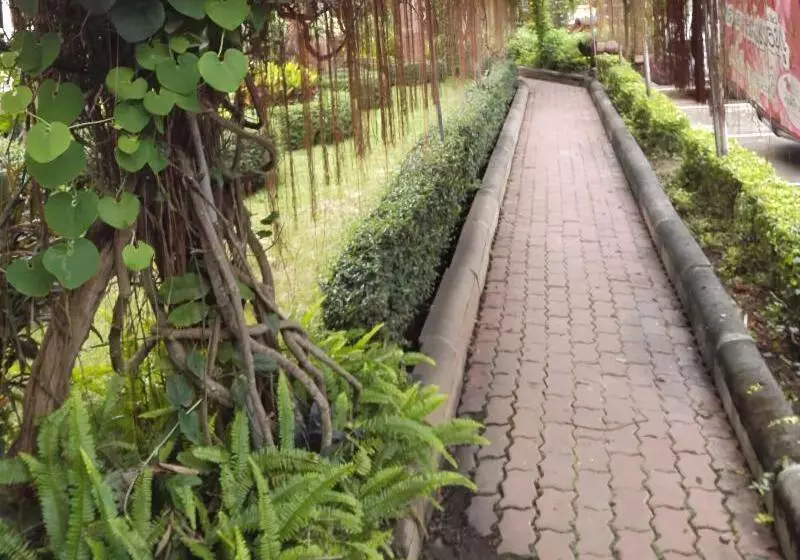 هتل Phurua Bussaba Resort & Spa