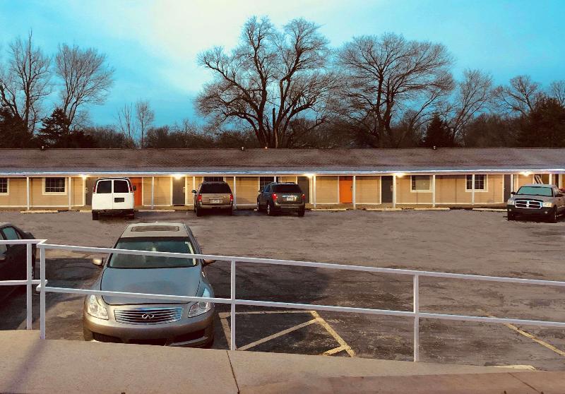 فندق Ayas Blossoms Inn