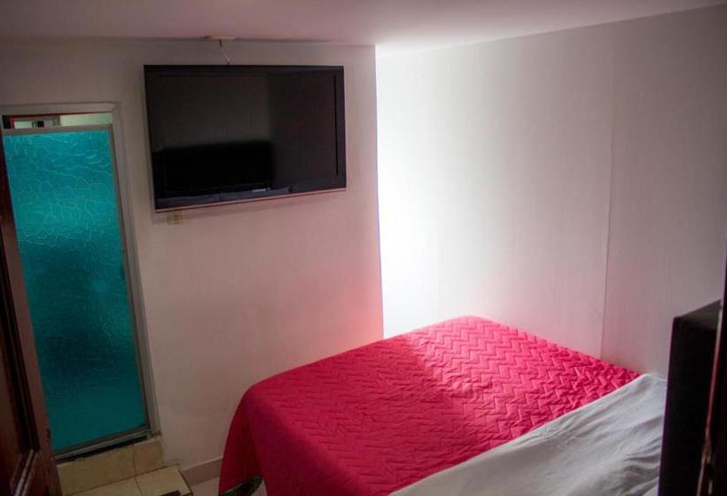 מלון כמוסות Punto 100