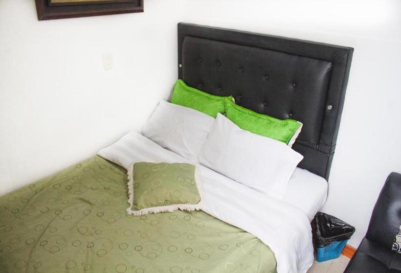 מלון כמוסות Punto 100