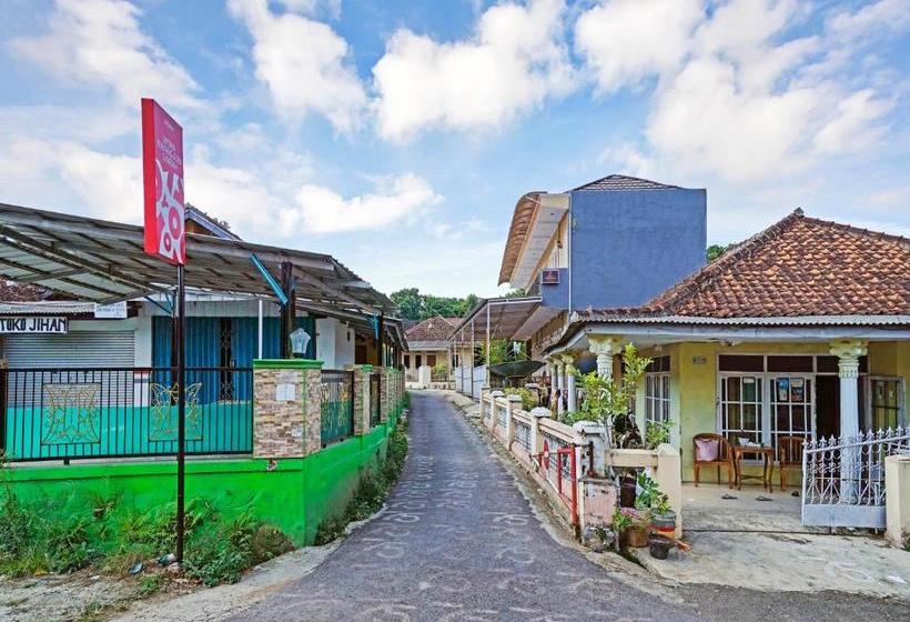 Hotel Oyo 90416 Wisma Wayang Ajen