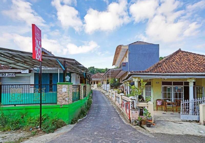 Hotel Oyo 90416 Wisma Wayang Ajen