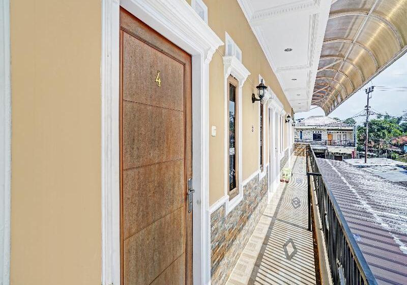 Hotel Oyo 90416 Wisma Wayang Ajen