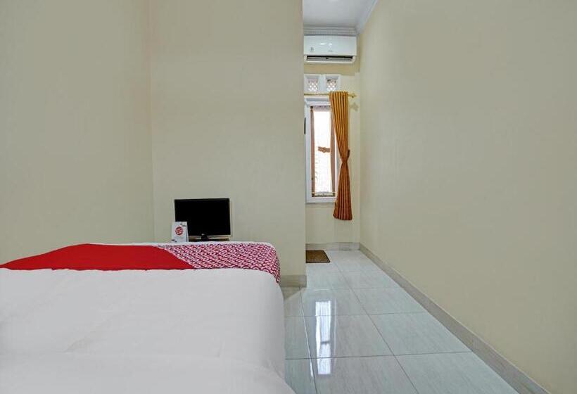 Hotel Oyo 90416 Wisma Wayang Ajen