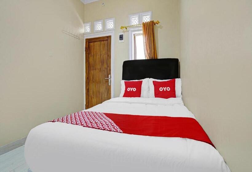 Hotel Oyo 90416 Wisma Wayang Ajen