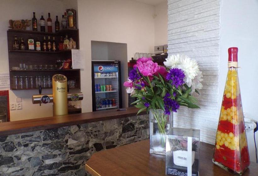 호스텔 U Křemílka