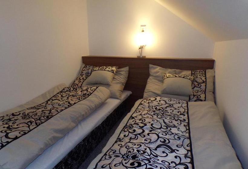 호스텔 U Křemílka