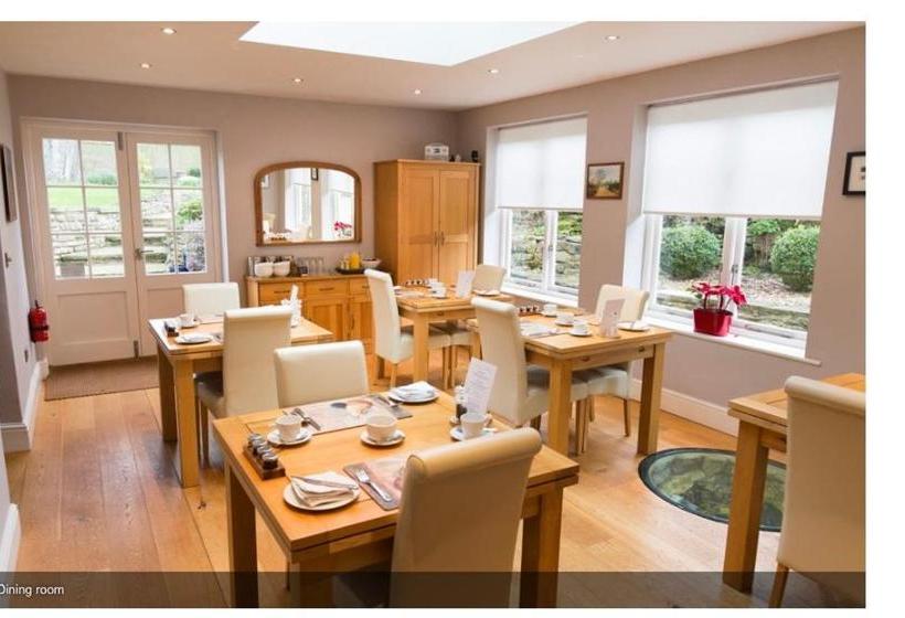 مبيت وإفطار The Grange