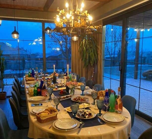تختخواب و صبحانه Tsaghkunk Chef House
