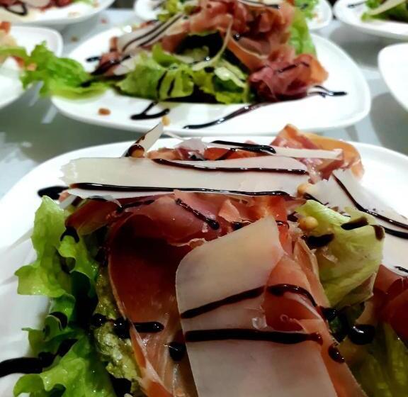 تختخواب و صبحانه Tsaghkunk Chef House