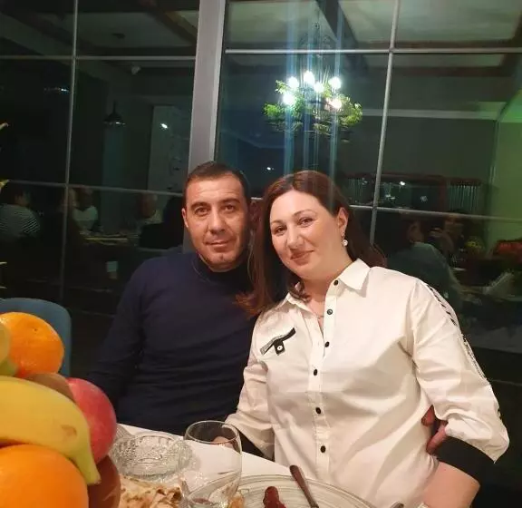 تختخواب و صبحانه Tsaghkunk Chef House