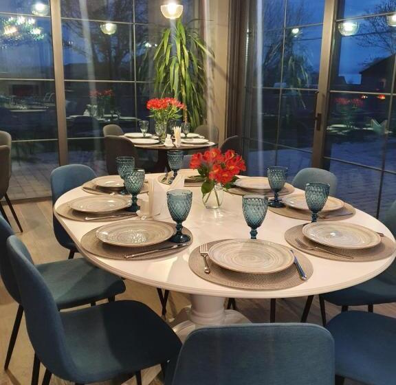 تختخواب و صبحانه Tsaghkunk Chef House