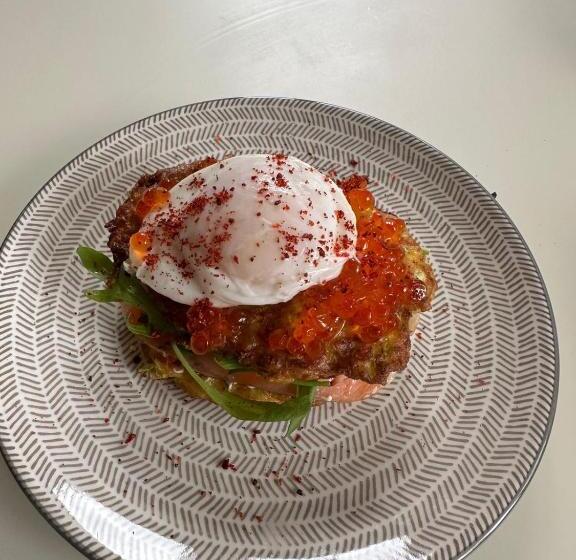 تختخواب و صبحانه Tsaghkunk Chef House