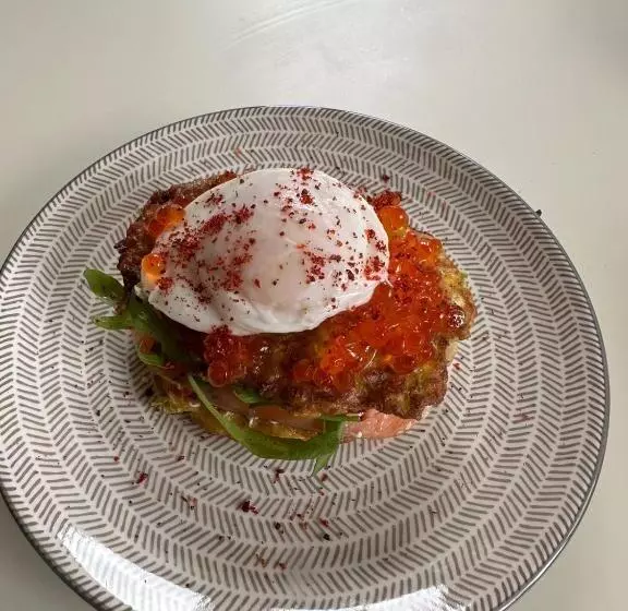 تختخواب و صبحانه Tsaghkunk Chef House