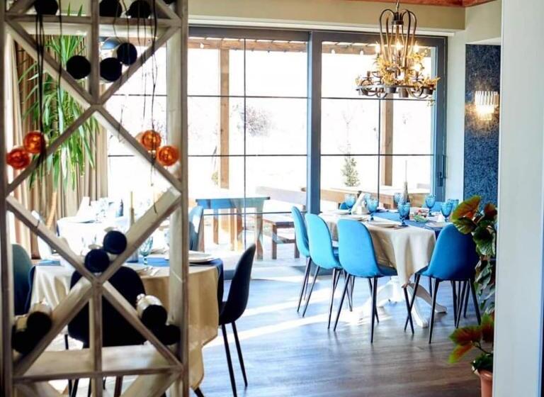 تختخواب و صبحانه Tsaghkunk Chef House