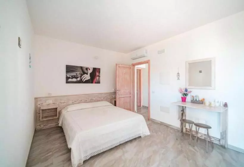 هتل Agriturismo B&b Mares E Montes De Marrante