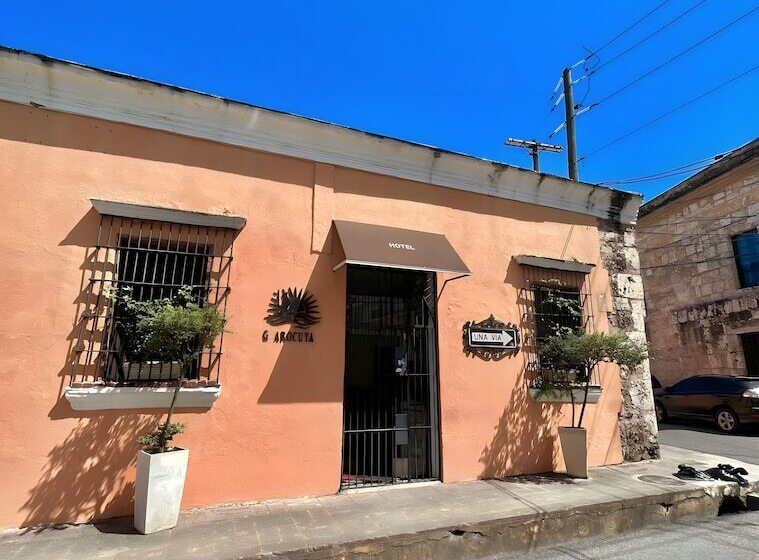هتل Guarocuya