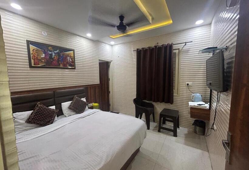 Hotel Jasneet Homestay