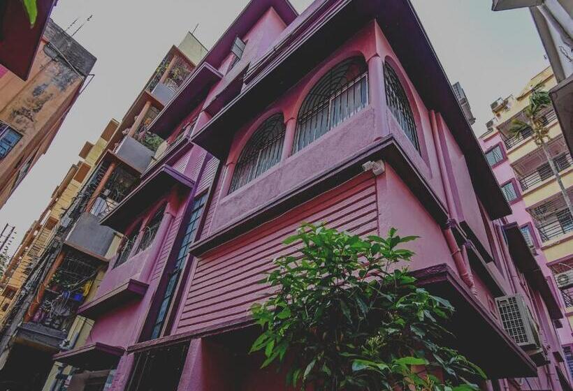 Hotel Oyo 80299 The Bougain Villa