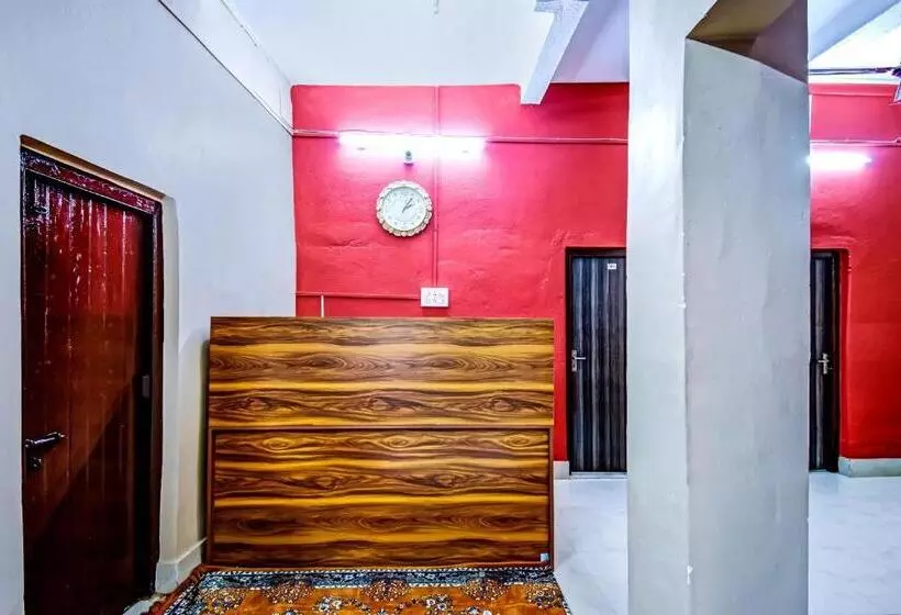هتل Oyo 80299 The Bougain Villa
